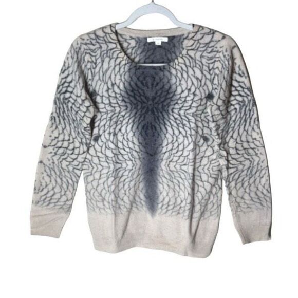 St-Martins Scandinavian Wool Sweater Kaleidoscope Floral Cream & Charcoal XS - Picture 1 of 9